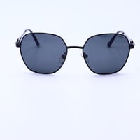 نظارة شمسية من Vines موديل 4617