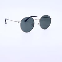 نظارة شمس ماركة PORTO موديل RB3447