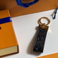 ميدالية لويس فيتون