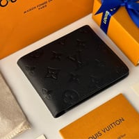 محفظة لويس فيتون