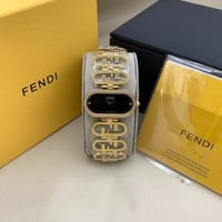 ساعة فندي الحصرية