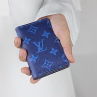 محفظة لويس فيتون