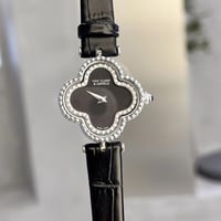 ساعة فان كليف النسائية