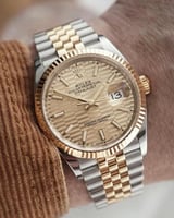 ساعة رولكس ديت جست وسط