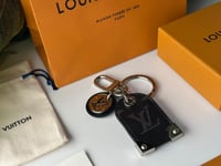 ميدالية لويس فيتون