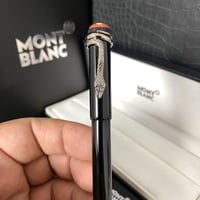 قلم مونت بلانك الثعبان لمعه