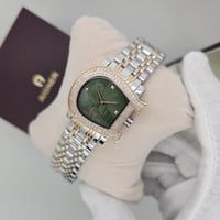 ساعة اقنر نسائية عصرية