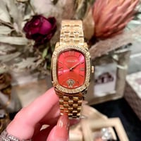 ساعة فرزاتشي النسائية