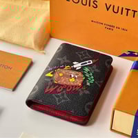 محفظة لويس فيتون