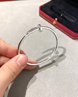 اسوارة كارتير مسمار النسائية