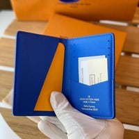 محفظة لويس فيتون