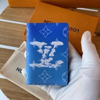 محفظة لويس فيتون