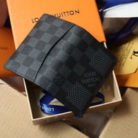 محفظة لويس فيتون