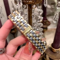 ساعة فرزاتشي النسائية