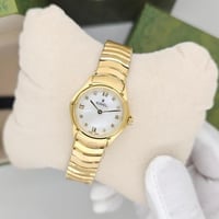 ساعة ايبل النسائية