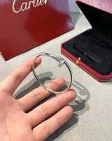 اسوارة كارتير مسمار النسائية