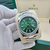 ساعة رولكس ديت جست وسط