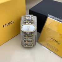 ساعة فندي النسائية