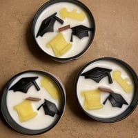 توزيعات شمعة التخرج