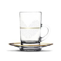 طقم بيالات و فناجين شاي مذهبة بزخرفة عصرية وانيقة