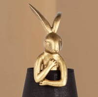 اضاءة ستاند أباجورة أرنب ذهبي متكتف كبير- مقاس26*6...