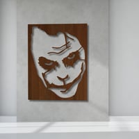 منحوتة خشبية لوحة ديكور نقشة مودرن الجوكر