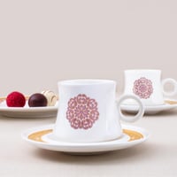 طقم فناجين قهوة بورسلان مذهب فاخر بزخرفة انيقة مست...