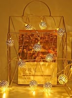 حبل كرات ذهبية صغيرة مضيئه - زينة المنزل اضاءة صفر...