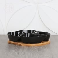 طقم صحون أواني تقديم سيراميك علي شكل قلب - بقاعدة...