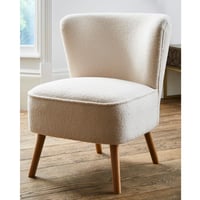 كرسي بوكليه مودرن بأرجل خشبية- لون ابيض