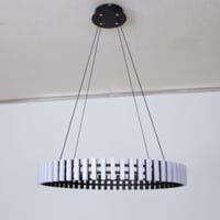 اضاءة سقف معلقة - ثريا علاقي تصميم مودرن