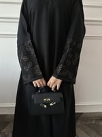 عباية " جواهر " تطريز ذهبي