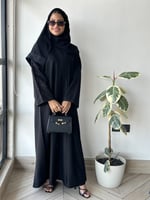 عباية ياسمين ، أكمام مطرزه ورد عودي