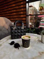 شنطة يد - جلد لامع عدة ألوان