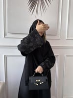 عباية " جواهر " تطريز ذهبي