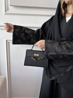 عباية " جواهر " تطريز ذهبي