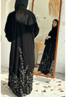 عباية مخمل اسود مع خيوط التطريز المشجرة