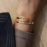 اسوارة بالاسم مطلية