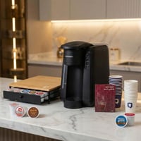 مجموعة الانطلاقة مع محضرة الكبسولات السوداء