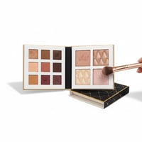 لوحة أظلال عيون وإضاءة فريدة من نوعها