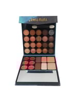 لوحة ماكياج - مجموعة نابضة بالحياة من الألوان لخلق...