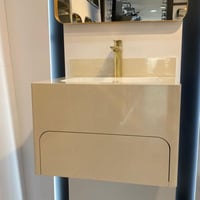 مغسلة ديكور كوريان مع درج قص ليزر 50x60 سكري