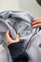 بلوفر حسب الطلب