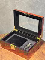 صندوق خشبي صغير vip