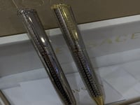 اقلام فرزاتشي