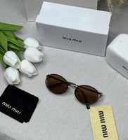نظارة بني MIU MIU