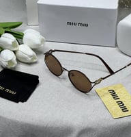 نظارة بني MIU MIU