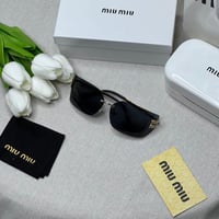 نظارة العريضه MIU MIU