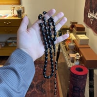 قلاليث فرنسي اسود ممزوج ببني داكن