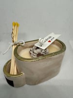 شمعه الكونكريت مع حامل اعواد الكبريت